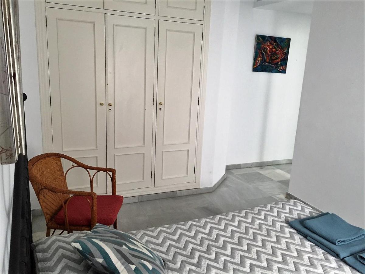 Luminoso Y Amplio Apartamento En El Centro Historico De Sevilla — Photos 2